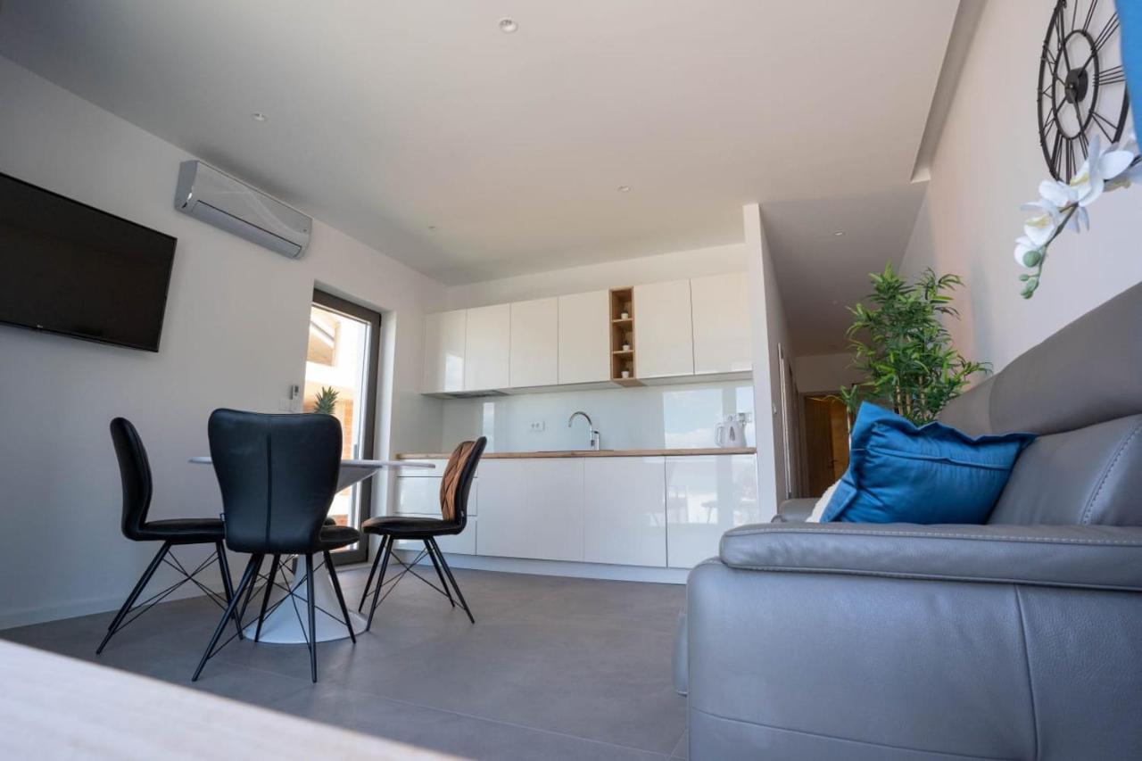 Apartament Lara